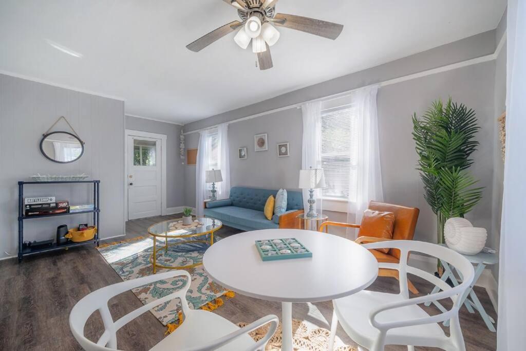 Serene Beachy Bungalow With Large Screened Porch! Tampa Zewnętrze zdjęcie